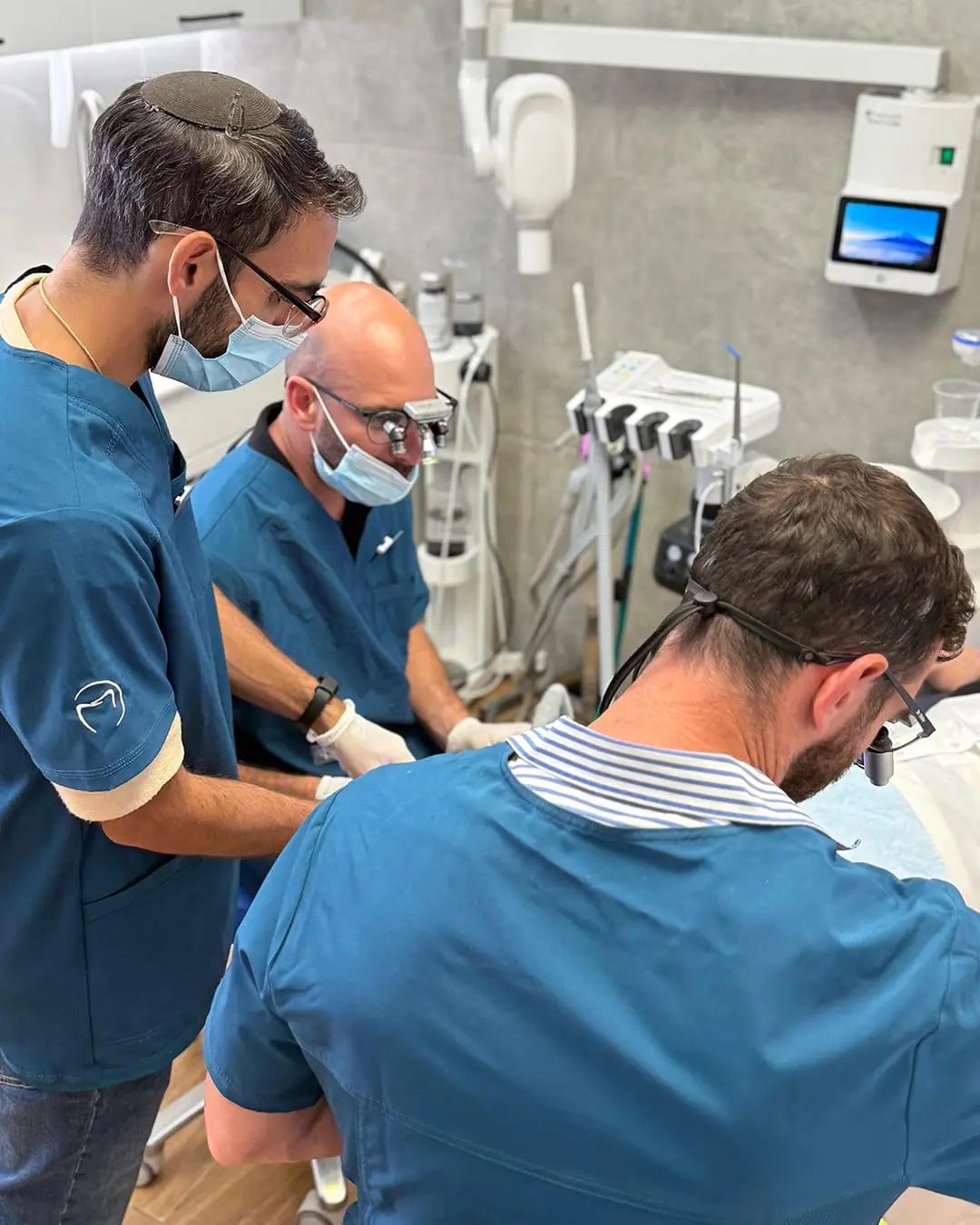 טיפול שיניים במרפאת ד"ר שיפר